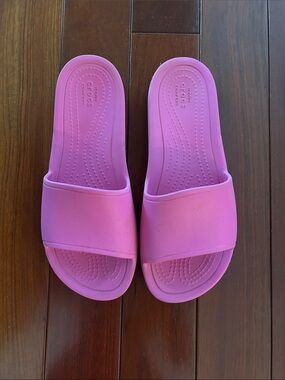 CROCS Pink Slide Sandals